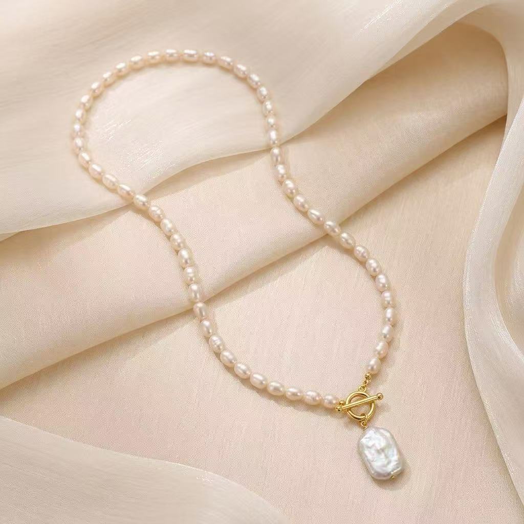 Baroque Pearl Pendant Necklace – Square Freshwater Pearl, Gold-Plated