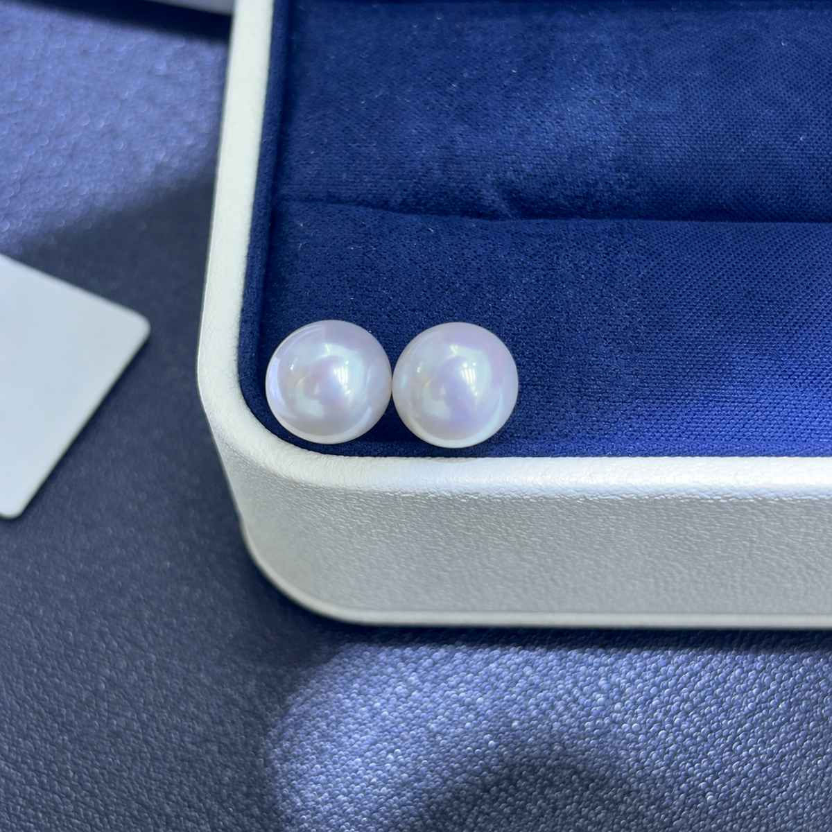 Solid 18K Gold Freshwater Pearl Drop Earrings | 10–11mm High-Lustre High-Heel Design