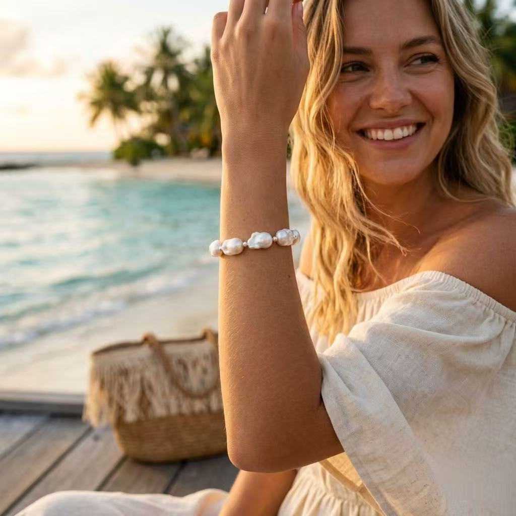 Oversized Baroque Pearl Bracelet – Natural 22–24mm Statement Piece