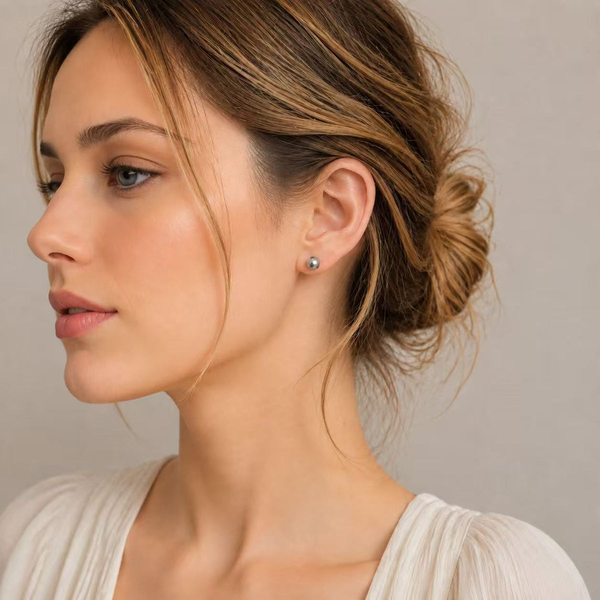 Grey Freshwater Pearl Stud Earrings | 6–6.5mm High-Lustre Button Pearls